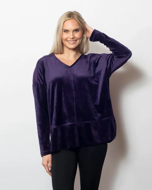 Snoskins Plush Microfleece V Neck Pullover 92619-24F